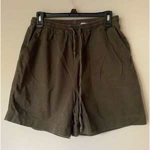 Vintage Sonoma Olive Green Elastic Waist Shorts